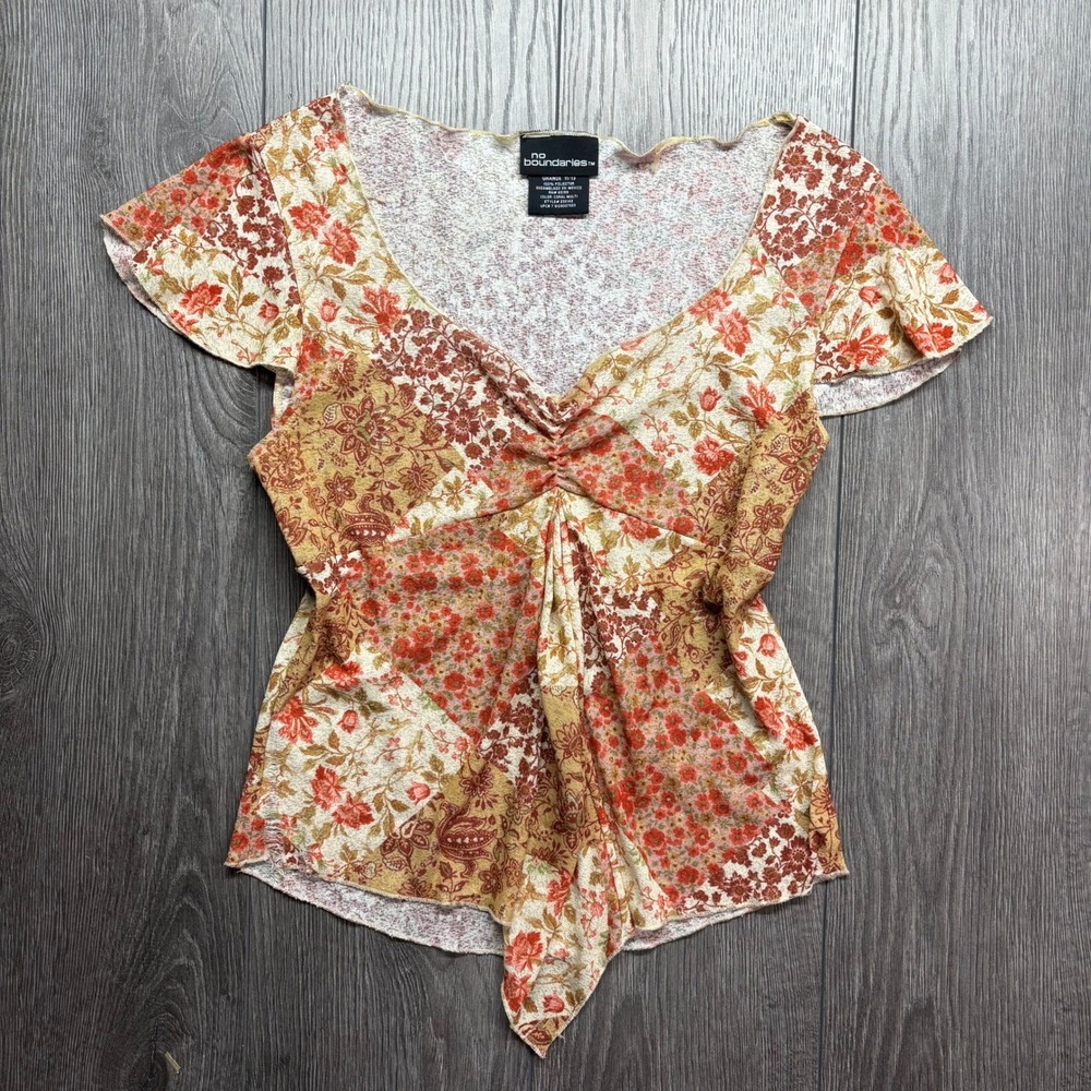 No Boundaries Y2K Patchwork Large Floral V-Neck Handkerchief Hem Top Coral Multi
